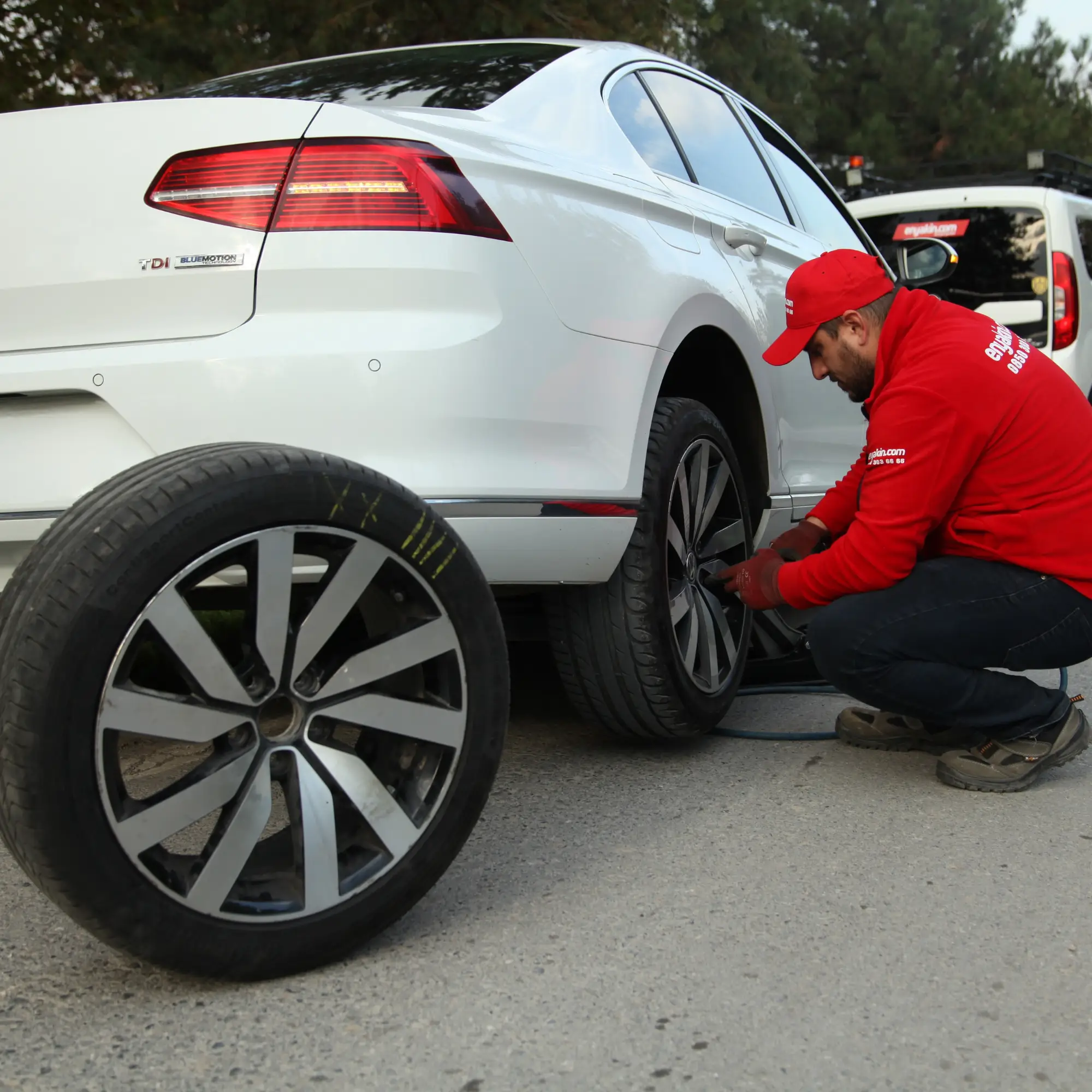 Mobil Lastikçi Hizmeti Hangi Durumlarda Hayat Kurtarır?