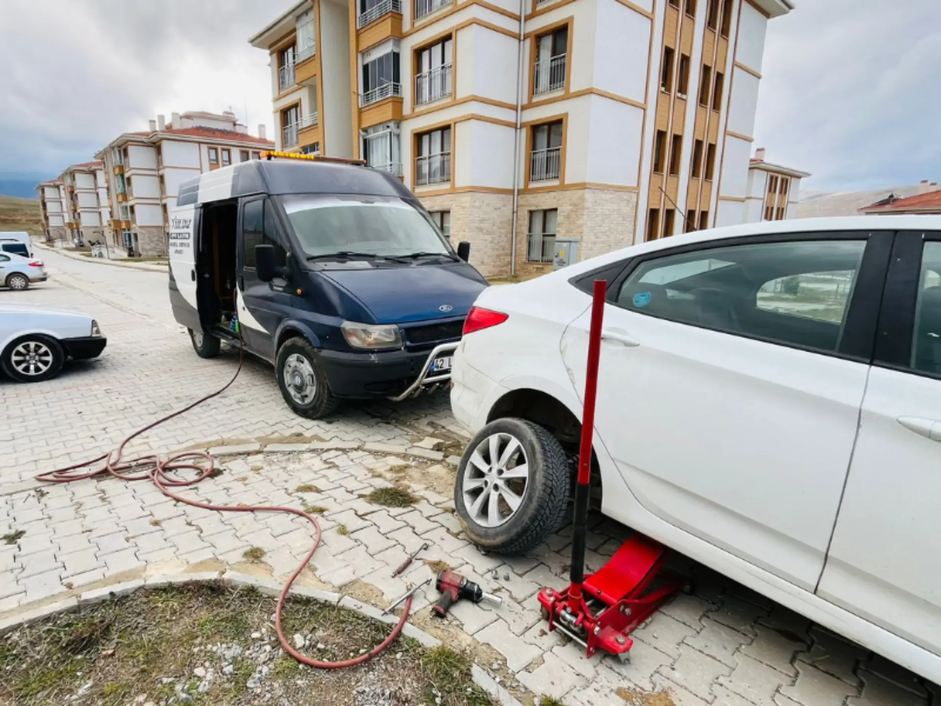 sarayonu-mobil-lastikci.webp